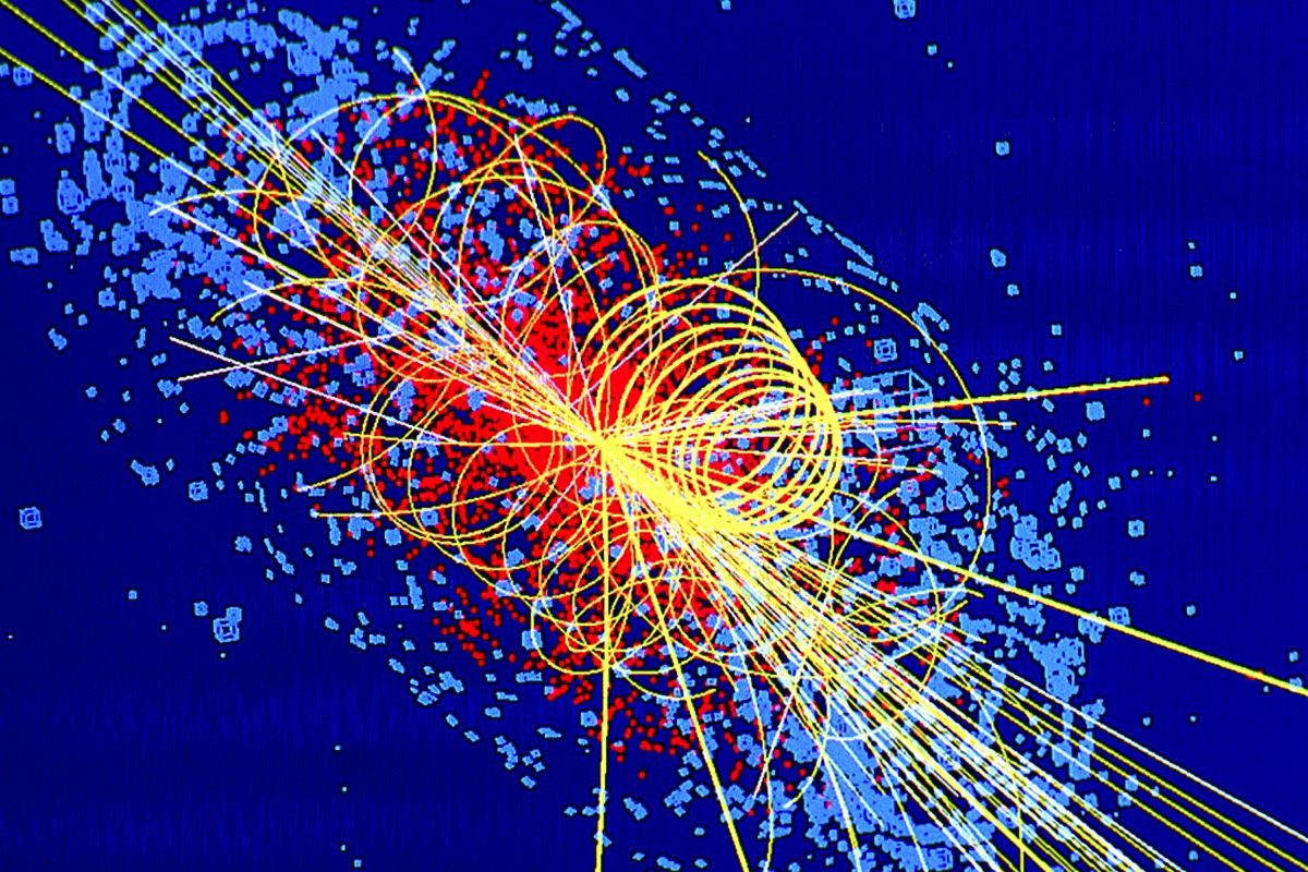 Computer simulation of particle traces from an LHC collision in which a Higgs Boson is produced. (c) CERN. Nguôn ảnh - Image credit: Lucas Taylor