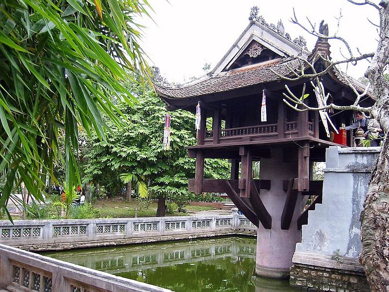 Chùa một cột ở Hà Nội, xây từ 1049 (thế kỷ 11), xây lại năm 1954. Nguồn: Wikipedia.org