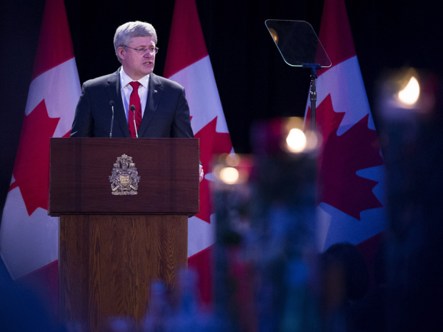 Thủ tướng Stephen Harper trong bữa tiệc gây quỹ xây đài tưởng niệm nạn nhân của chủ nghĩa cộng sản (Toronto, Ont., May 30, 2014.) Nguồn: THE CANADIAN PRESS/Darren Calabrese