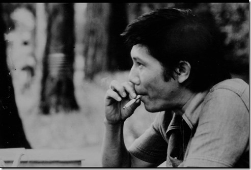 Nguyễn-Xuân Hoàng ở một góc phố Sài Gòn? (1970)