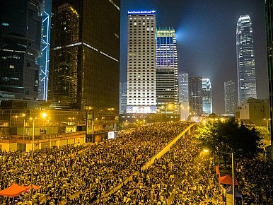Cách mạng Dù ở Hong Kong. Ảng: The Diplomat.