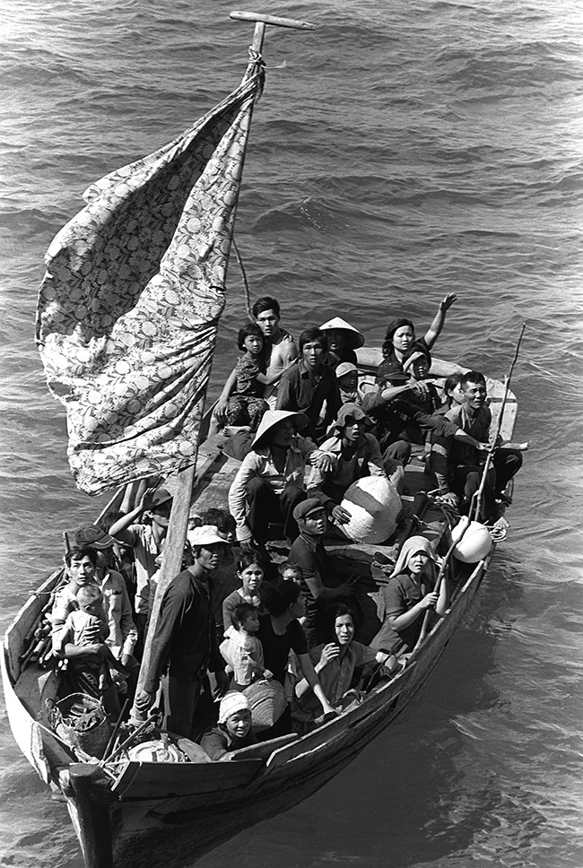 Thuyền nhân tị nạn cộng sản Việt Nam trên đường tìm tự do. Nguồn: Wikipedia