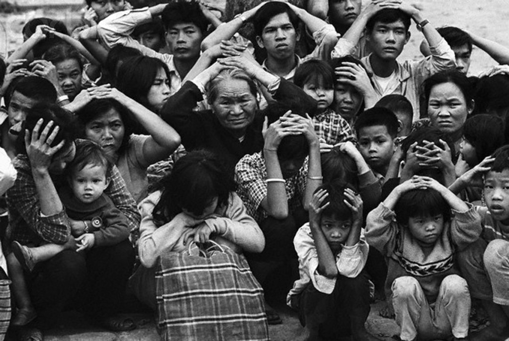 03 Feb 1968, Hue --- Terrified Vietnamese Civilians in City of Hue 1968 --- Image by © Bettmann/CORBIS