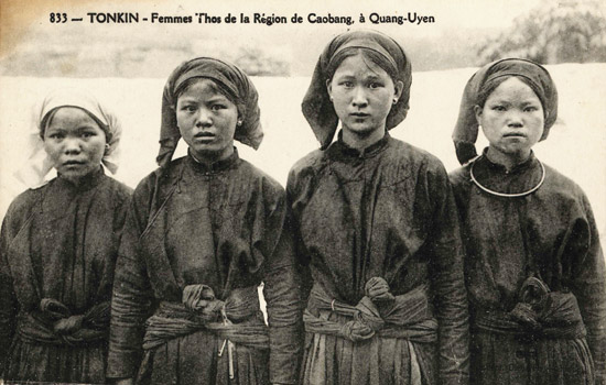 Phụ nữ ở Cao Bằng- Quảng Yên (đàu thế kỷ 20)> Tho native women in Quang Yen. Nguồn: P. Dieulefils - 833.