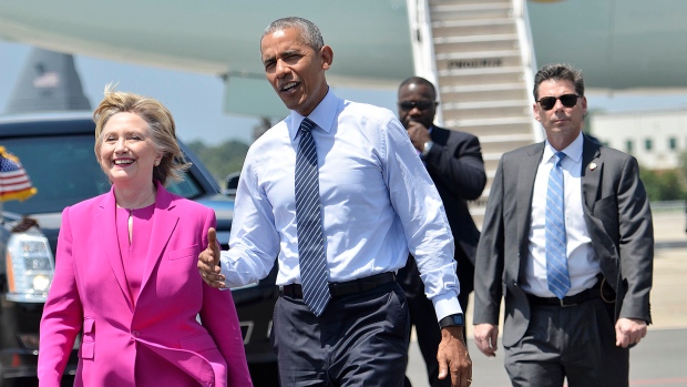 Những lá phiếu khác (không phải để bầu Tổng thống) rất quan trọng đối với đảng Cộng hòa vì họ muốn trói tay bà Clinton là như đã trói tay Obama trong tám năm qua. (John D. Simmons / Charlotte Observer / TNS qua Getty Images)