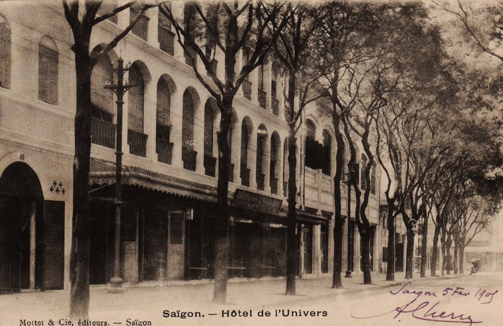 Hotel de l'Univers, 1906. Ảnh bưu thiếp 1909.