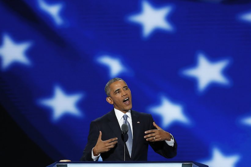 Tổng thống Barack Obama nói trong ngày thứ ba của Đại hội toàn quốc của đảng Dân chủ ở Philadelphia, Thứ Tư, 27 Tháng 7, 2016. Nguồn: AP Photo / J. Scott Applewhite 