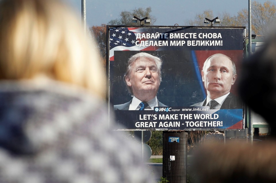 Một biển quảng cáo ở Danilovgrad, Montenegro. Nguồn: Vasiljevic / Reuters