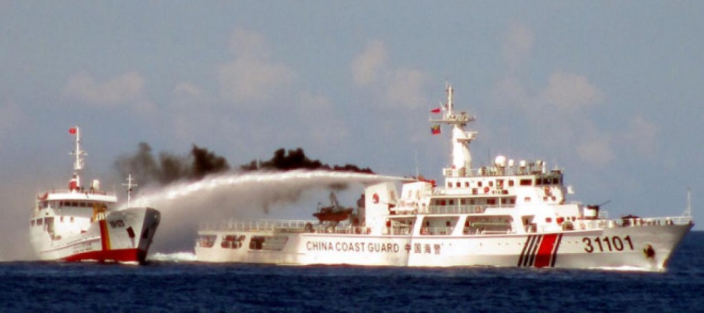 Hữu nghị Việt-Trung 2014. Nguồn: AP Photo/Vietnam Coast Guard